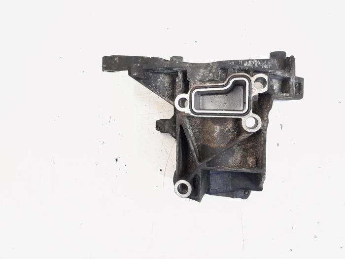 Support pompe direction assistée d'un Audi A4, Autos : Pièces & Accessoires, -, 3 mois de garantie, Audi, Utilisé