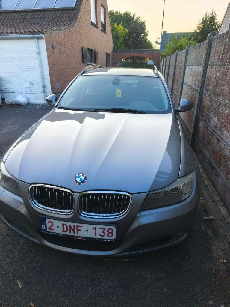 Bmw 318 automatique, Automaat, Euro 5, 5 deurs, Particulier