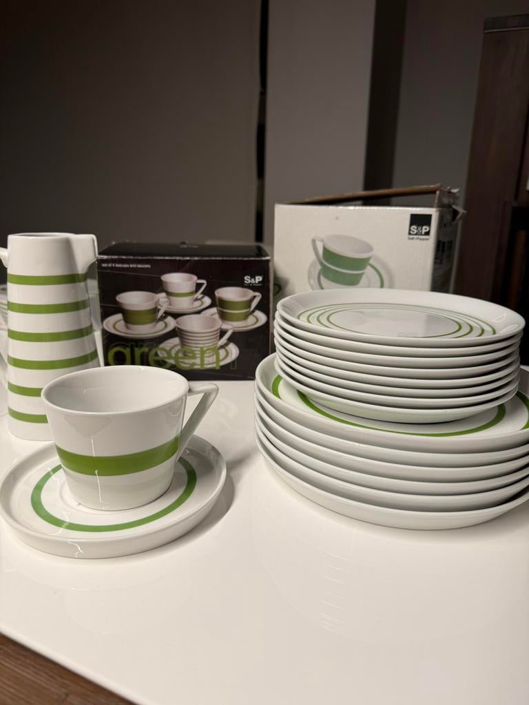 8 delig thee en eetservies van merk S&P green collectie, Antiek en Kunst, Ophalen