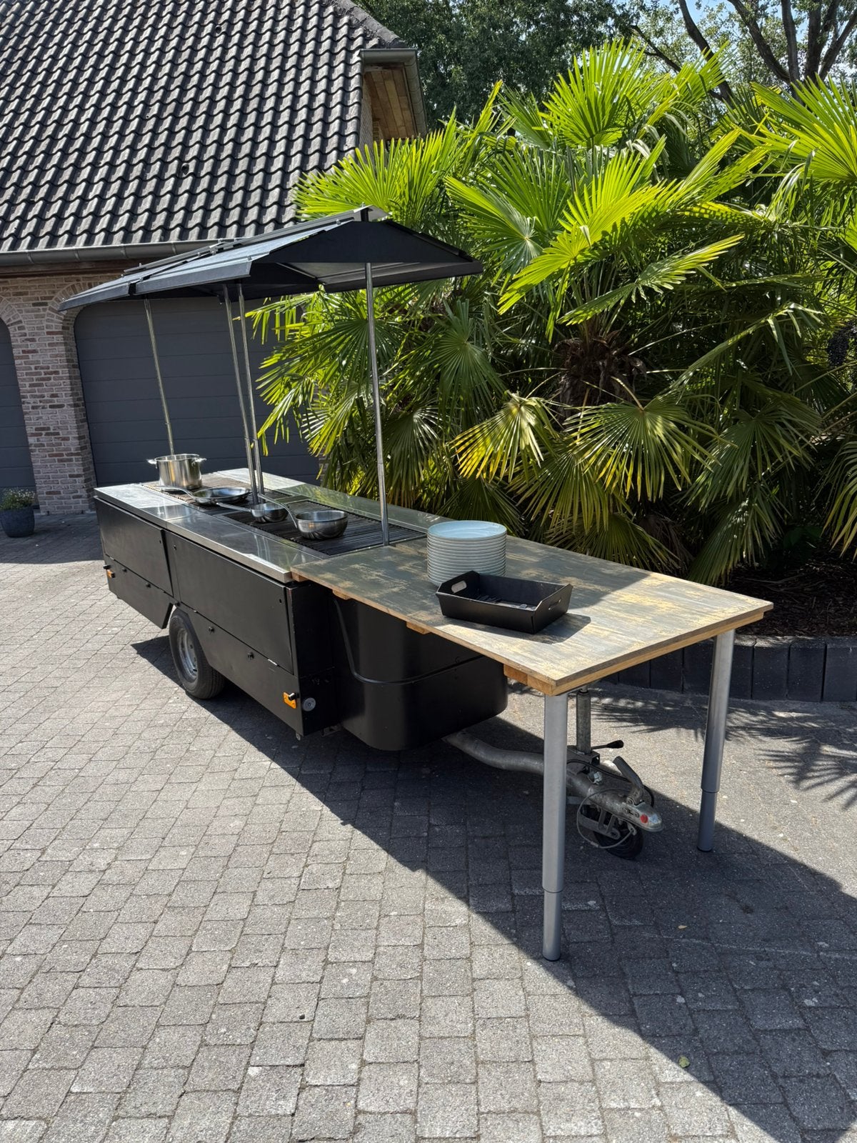 Lava remorque/gril/barbecue, Jardin & Terrasse, Cuisines extérieures, Comme neuf, Enlèvement