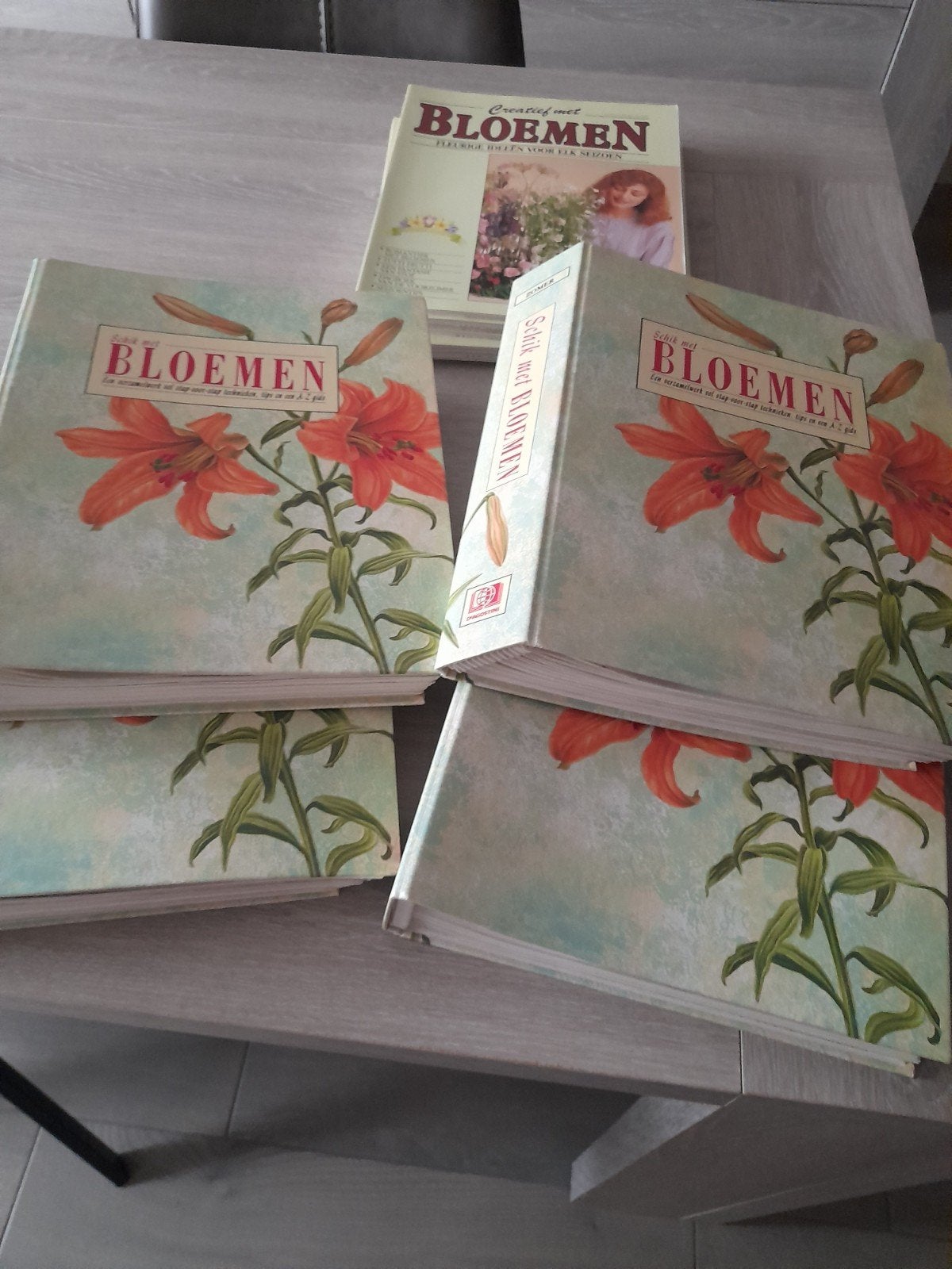 Bloemschikken boeken, Boeken, Ophalen
