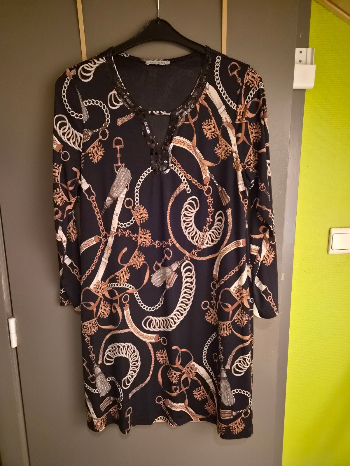 kleedje batida maat 5, Vêtements | Femmes, Taille 42/44 (L), Enlèvement ou Envoi, Comme neuf, Batida