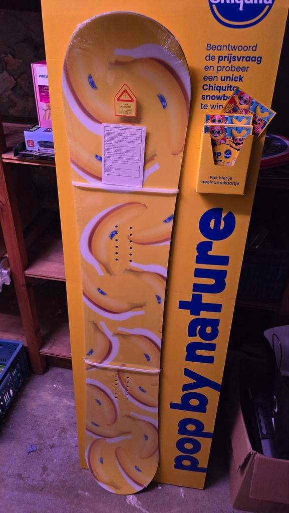 Nieuw snowboard van Chiquita, Ophalen