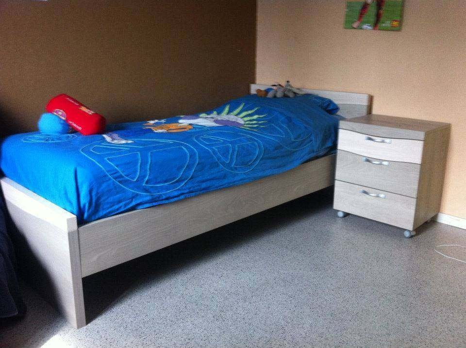 Complete slaapkamer 1 persoons, Huis en Inrichting, Ophalen, Zo goed als nieuw, Eenpersoons, Modern