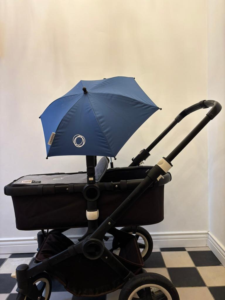Parasol Bugaboo blauw, Kinderen en Baby's, Buggy's, Ophalen of Verzenden, Gebruikt, Overige merken, Zonnekap