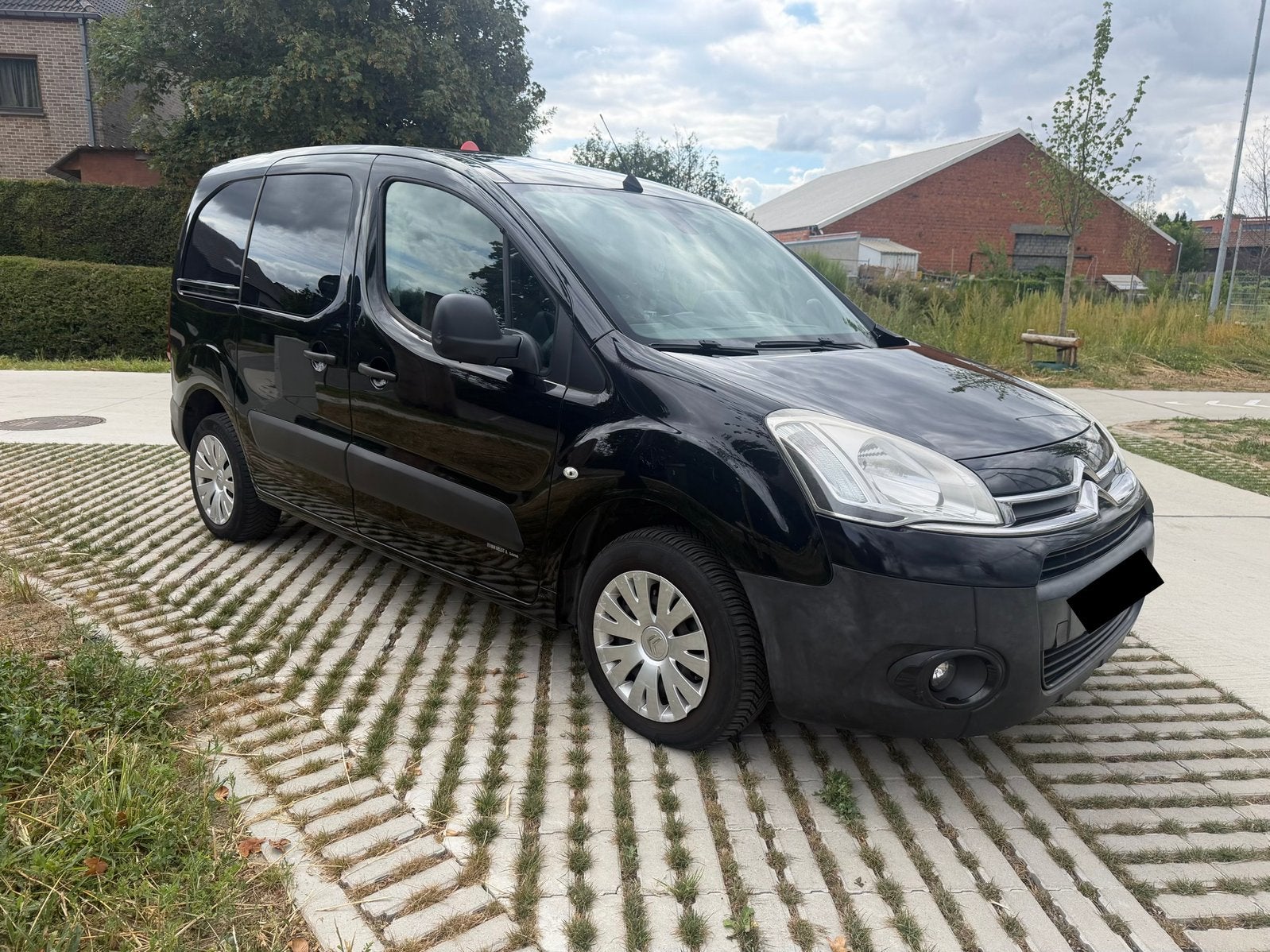 Citroën Berlingo 1.6 Diesel 2013 Euro5 LichteVracht Automaat, Auto's, Euro 5, Stof, Zwart, Berlingo