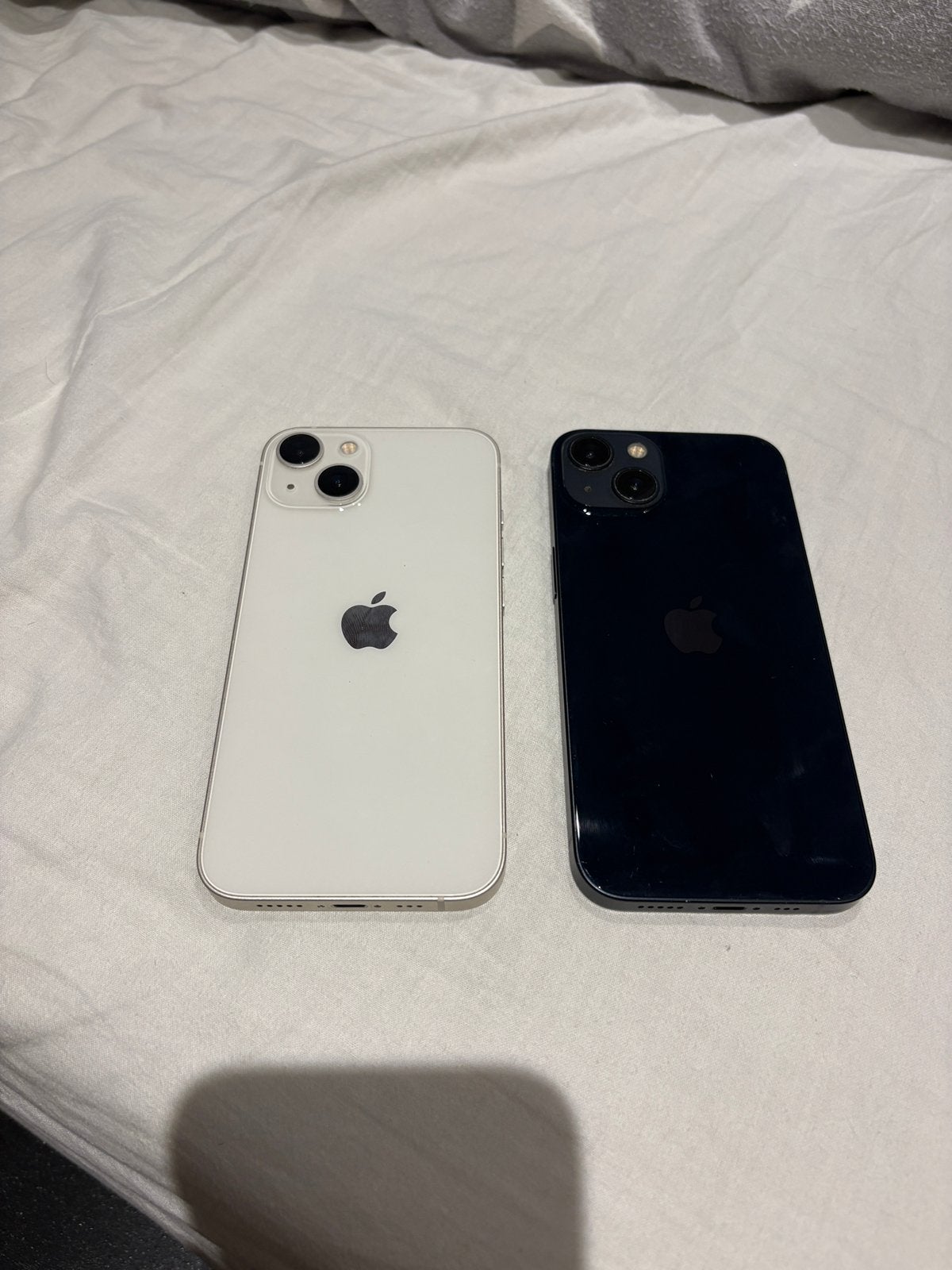 2 x iPhone 13 - Problèmes divers, Télécoms, Enlèvement ou Envoi, Comme neuf, Noir, IPhone 13