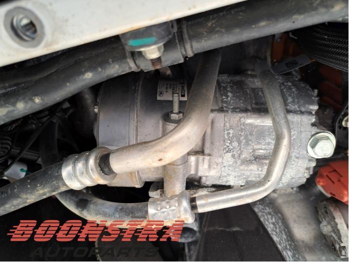 Pompe clim d'un Landrover Discovery, Land Rover, -, 3 mois de garantie, Utilisé