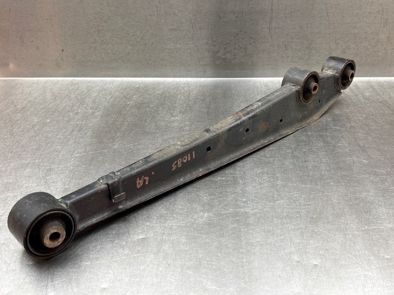 BRAS DE SUSPENSION ARRIÈRE GAUCHE INFERIEUR Suzuki Alto, Dhr. M. Roggen, Stadsweg 37 37
9917 PV  WIRDUM GR., NL, Suzuki, Utilisé