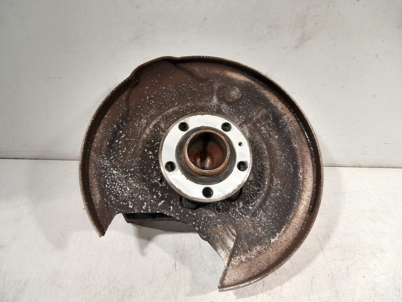 Wielnaaf rechts achter Volvo XC90, Onderdelen@venauto.nl, Van der Ven Autorecycling B.V., Ettenseweg 76, 4706 PB Roosendaal, The Netherlands