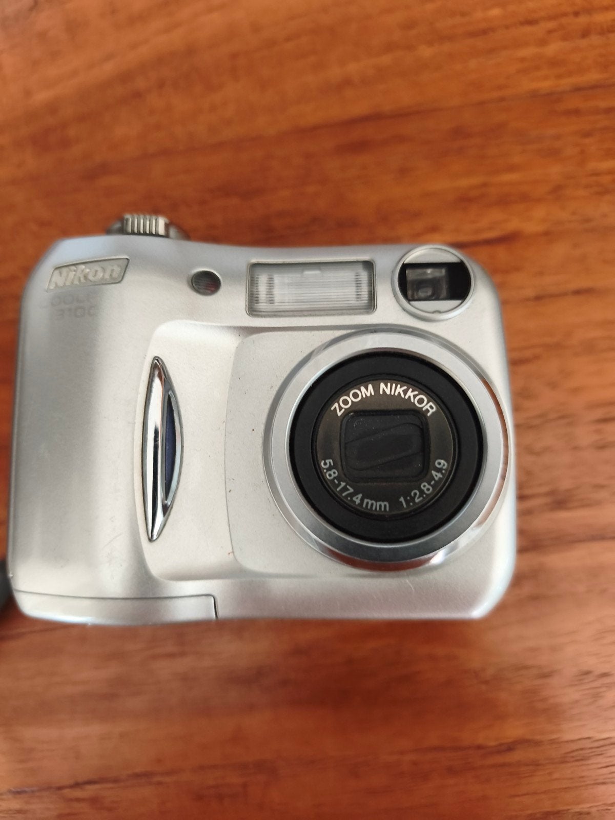Nikon Coolpix 3100, Enlèvement, Carte mémoire, Nikon