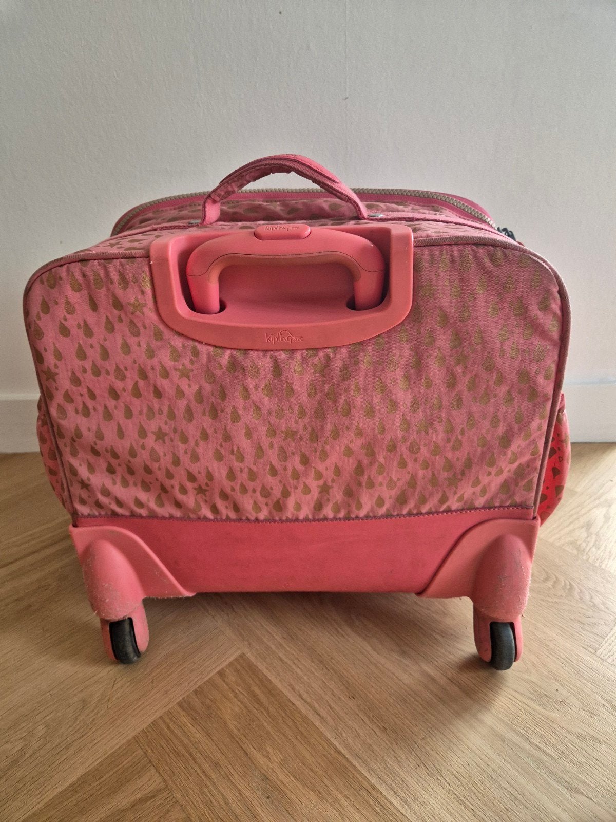 Trolley Kipling, Enlèvement, Rose
