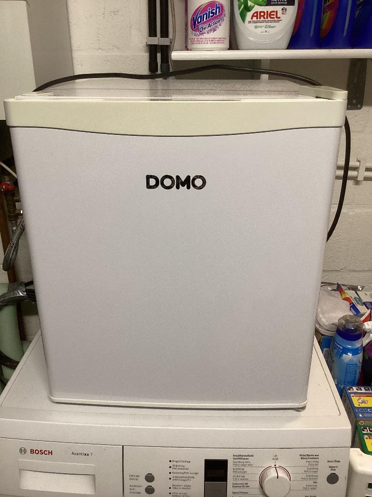 Domo kleine koelkast 41 liter, Elektronische apparatuur, Koelkasten en IJskasten, Ophalen, Met vriesvak, Minder dan 45 cm, Minder dan 85 cm