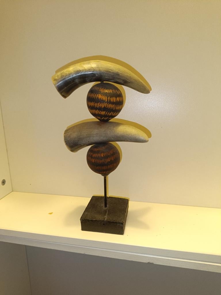 Sculpture décorative art africain, Enlèvement ou Envoi