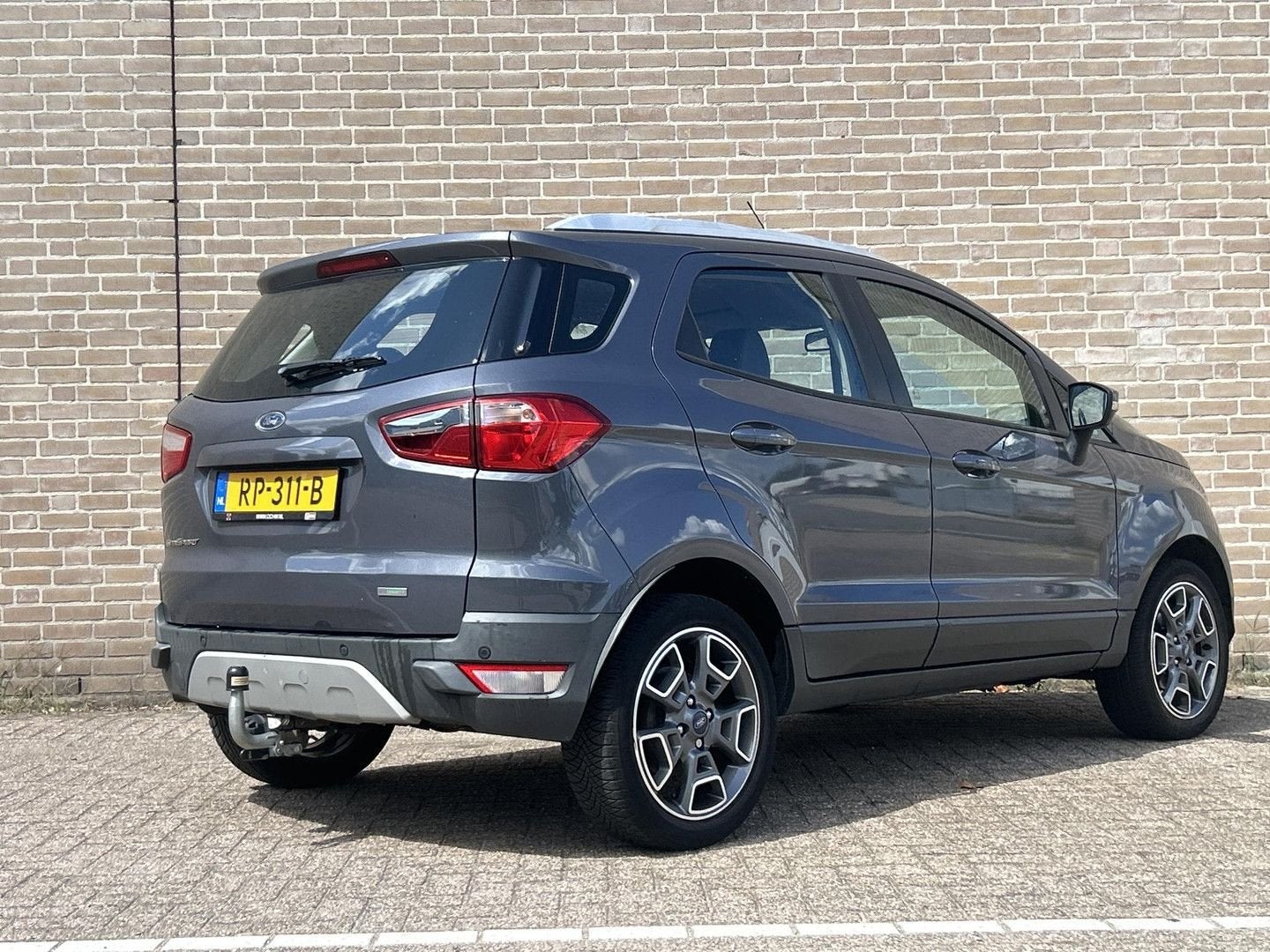 Ford EcoSport 1.0 EcoBoost Titanium, Argent ou Gris, Achat, Electronic Stability Program (ESP), Boîte manuelle