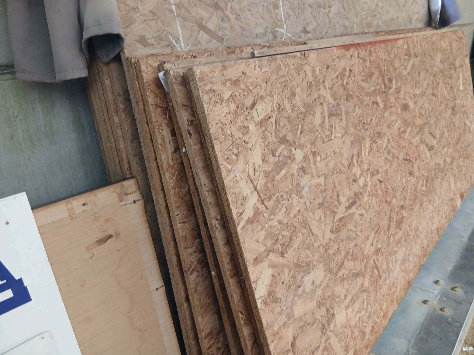 10 osb platen 120240  9 osb platen 100240 18mm dik, Ophalen