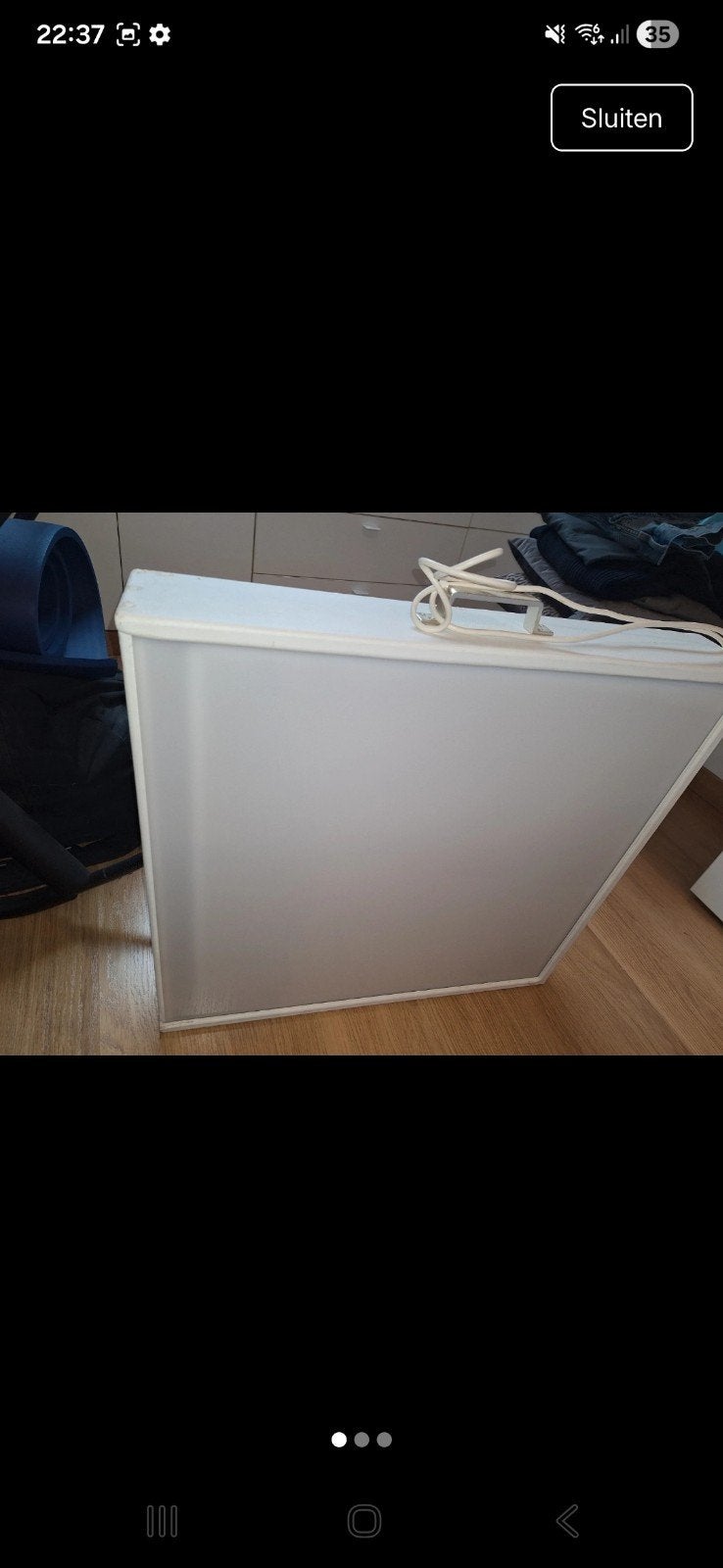 Lichtbox, Enlèvement
