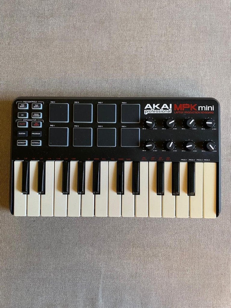Akai Professional MPK Mini (MK1) MIDI CONTROLLER, Muziek en Instrumenten, Ophalen of Verzenden, Zo goed als nieuw