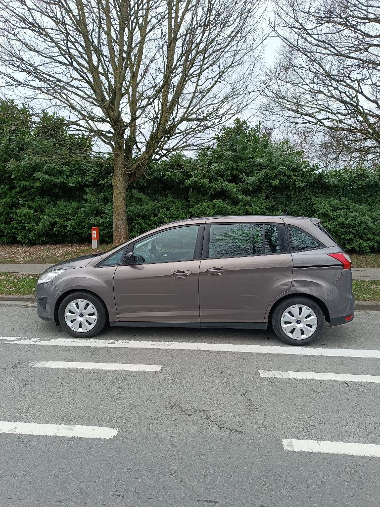 ford c max 7 places  2013 euro 6 ok  3000€, Monovolume, Euro 6, 7 zetels, Handgeschakeld