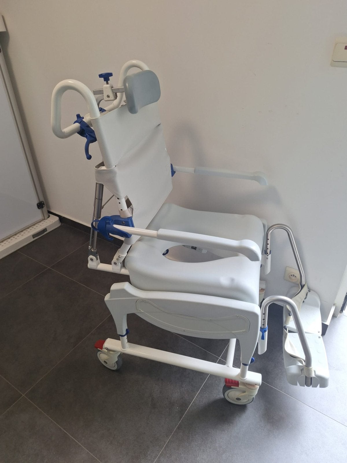 chaise de douche, Enlèvement, Comme neuf