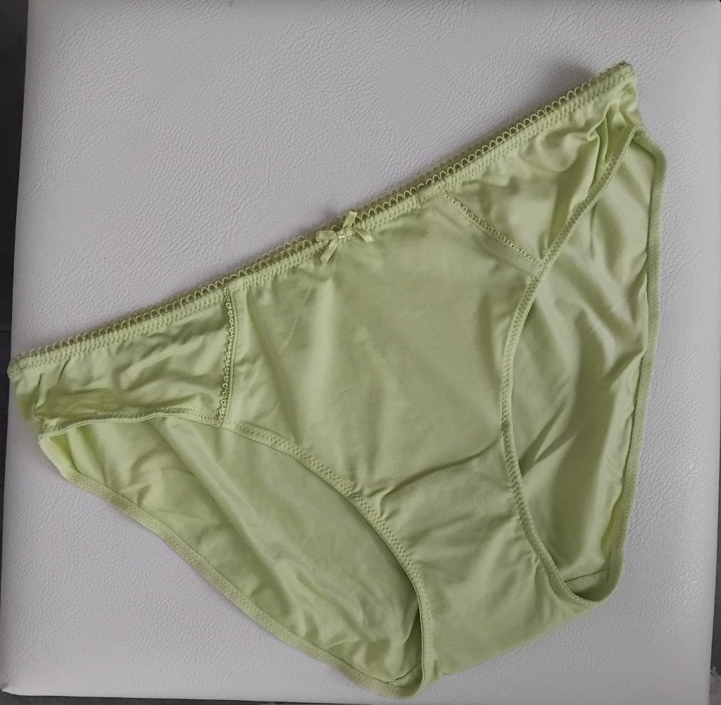 Damesslip,satijnlook,kleur:lime,maat:M., Kleding | Dames, Ondergoed en Lingerie, Ophalen of Verzenden, Overige kleuren, Slip