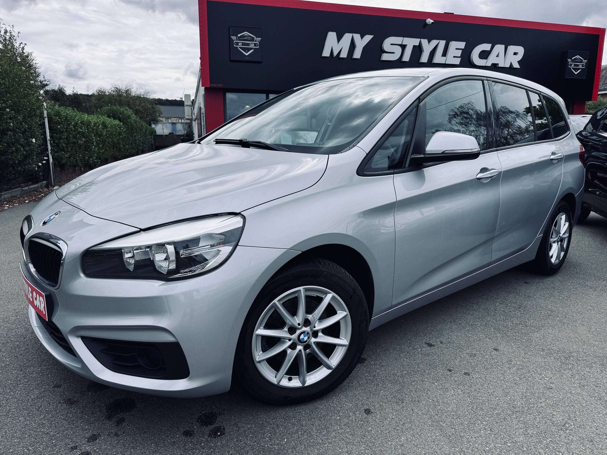 BMW 214 Gran Tourer, Série 2, 7 PLACES, Garantie 1 an, Auto's, BMW, Voorwielaandrijving, Stof, Gebruikt, 95 pk