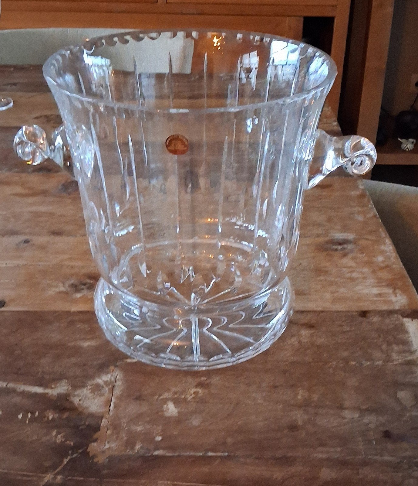 grand seau à champagne en cristal, Enlèvement