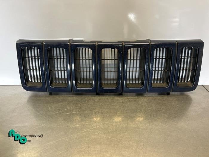 Calandre d'un Jeep Grand Cherokee, Jeep, -, 3 mois de garantie, Utilisé