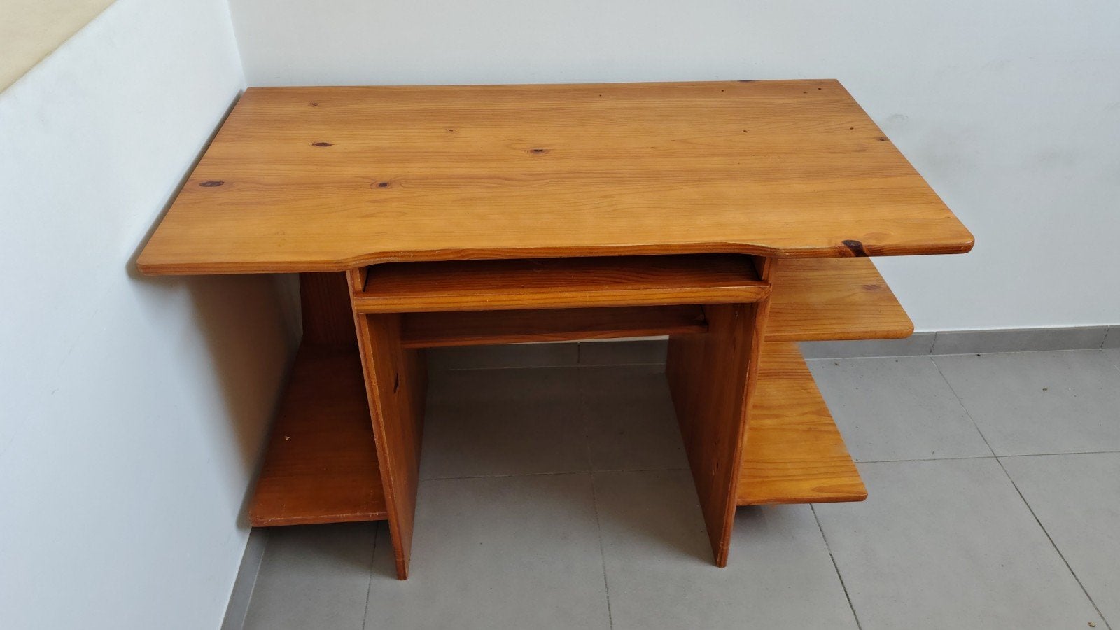 bureau d'ordinateur en bois, Huis en Inrichting, Bureaus, Ophalen, Demontabel, Gebruikt, 120 cm