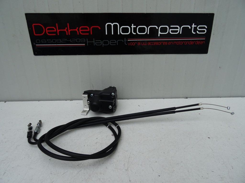 Servomotor + Kabels Yamaha YZF R1 2015-2016-2017-2018-2019, Motoren, Ophalen of Verzenden, -, -, -