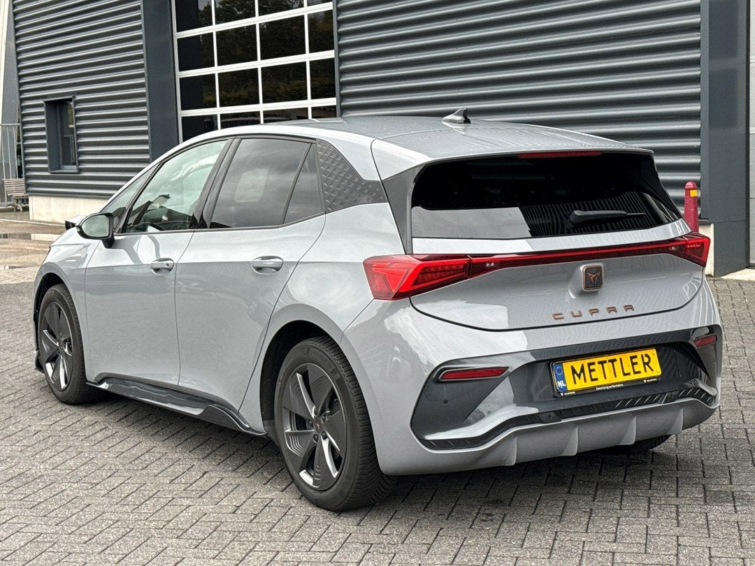 Cupra Born Essential 62 kWh | Apple carplay | Navigatie | Sc, Auto's, Automaat, Achterwielaandrijving, Gebruikt, 1728 kg