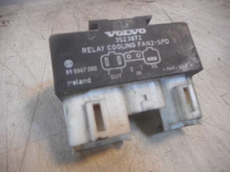 RELAIS KOELVENTILATOR Volvo 940 I Estate (3523872), Enlèvement ou Envoi, Info@volvocars.com, Volvo Car Germany GmbH, Siegburger Straße 229 50679 Köln, DE