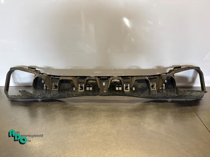 Cadre pare-chocs arrière d'un Peugeot 208 (208 12-), Autos : Pièces & Accessoires, -, 3 mois de garantie, Utilisé, -