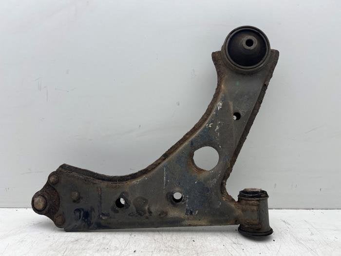Draagarm links-voor van een Opel Corsa, Gebruikt, -, -, Opel