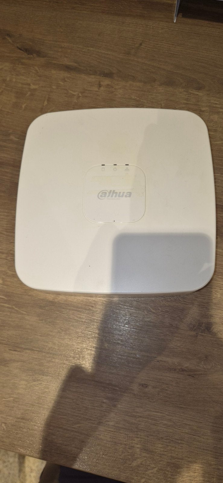 ​Dahua NVR Network Video Recorder (DHI-NVR4104-P-4KS2) + 3TB, Enlèvement, Utilisé, Dahua