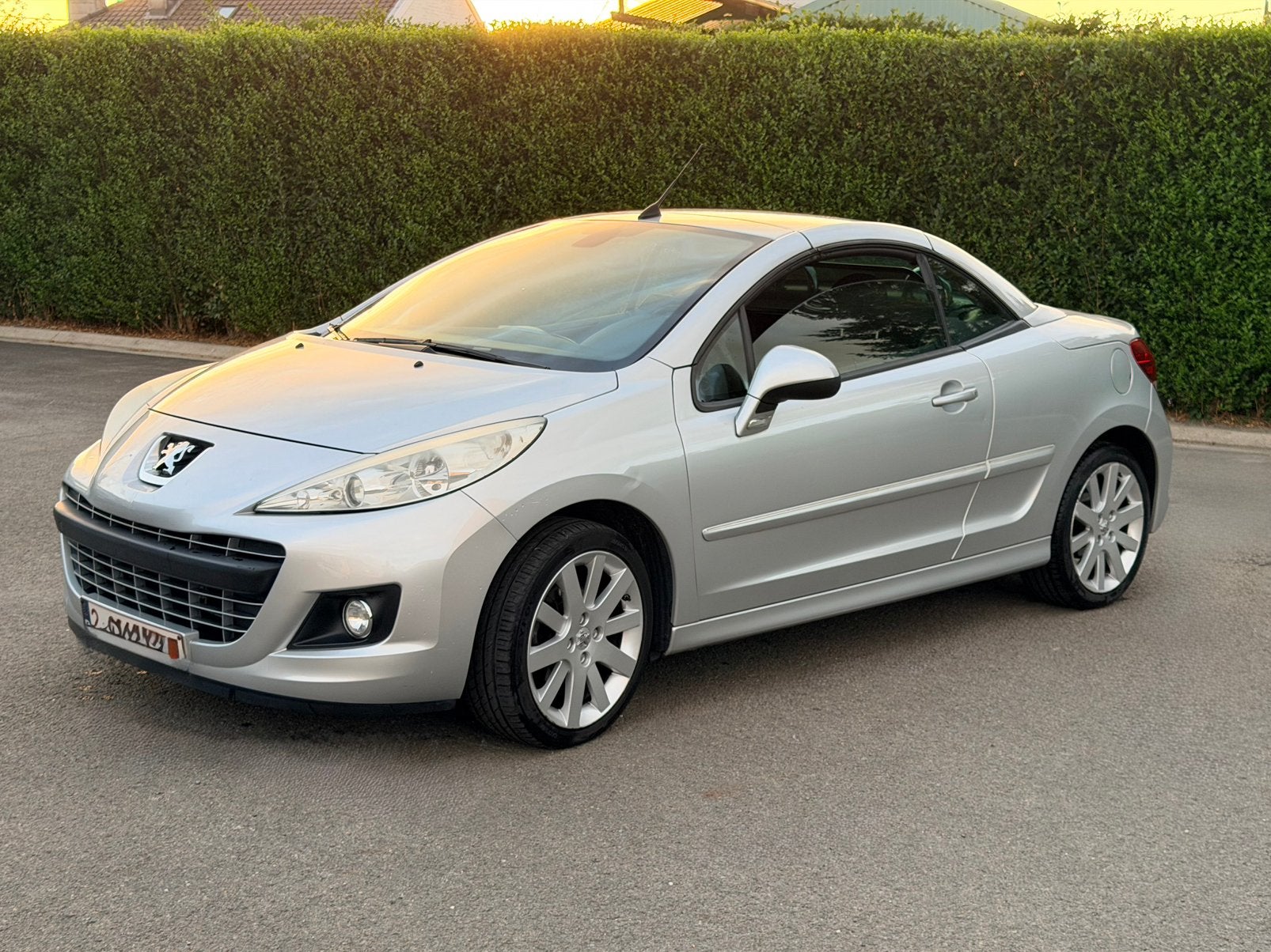 207cc 1.6 ess Airco carpass superbe, Autos, Peugeot, Achat, 63 kW, Entreprise, Cabriolet