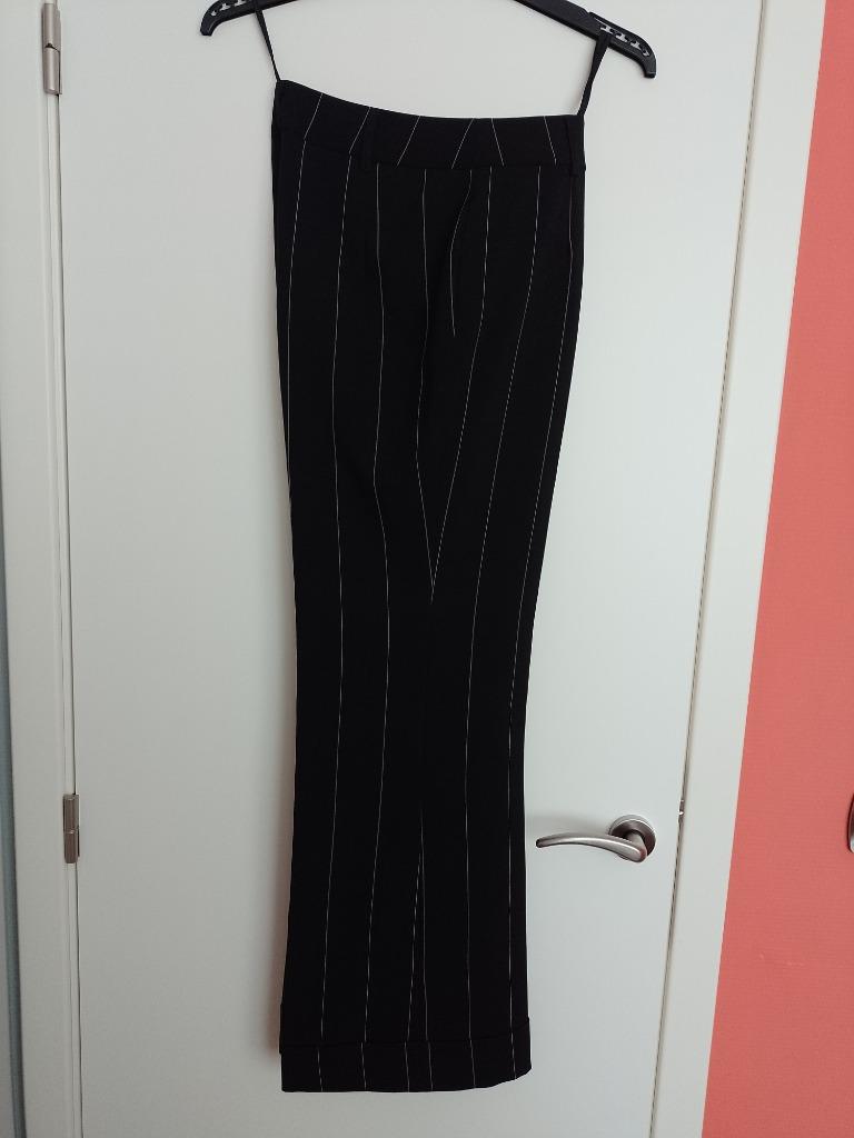 Zwarte broek met fijne streep, Noir, Taille 42/44 (L), Neuf, Enlèvement