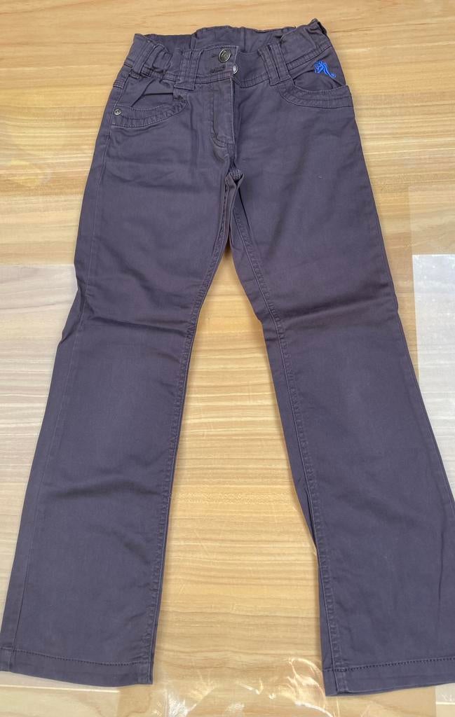 Nieuwe broek Amika 128, Kinderen en Baby's, Broek, C&A, Meisje, Nieuw