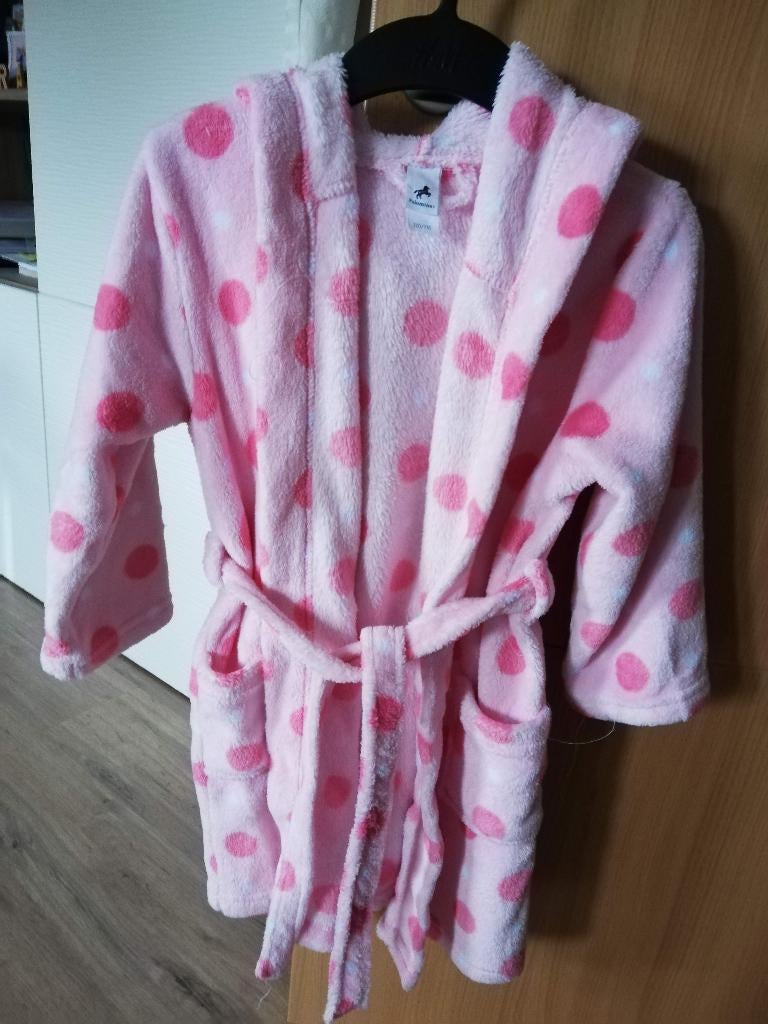 Peignoir fille 110-116 cm, Enfants & Bébés, Enlèvement ou Envoi, Utilisé, Fille, Vêtements de nuit ou Sous-vêtements