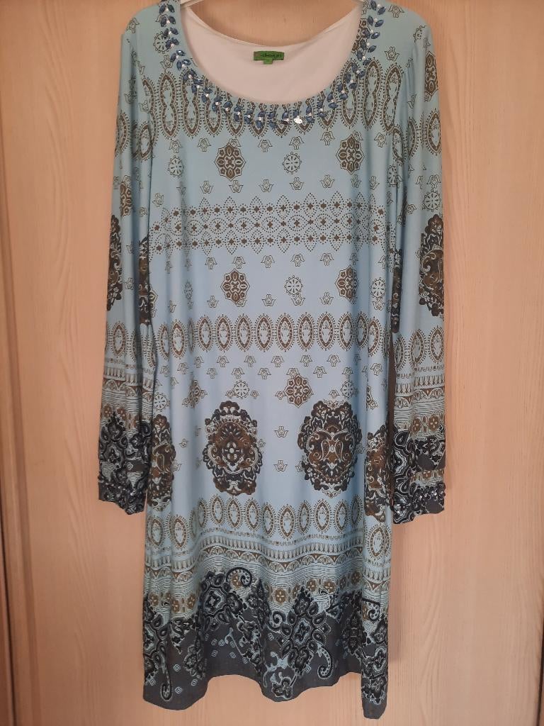 Mooi K-design kleedje, Enlèvement ou Envoi, Comme neuf, Bleu, Sous le genou