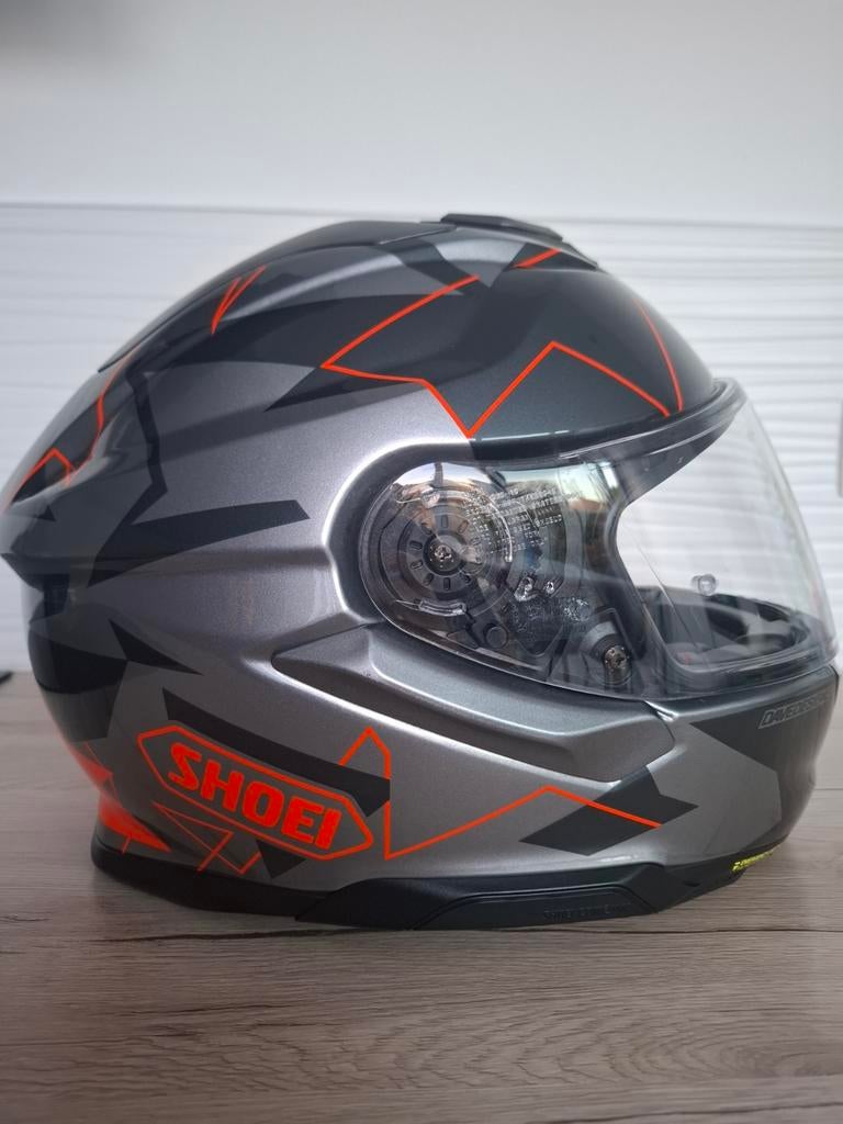 SHOEI GT-Air 3 MM93 Collection Grip TC-1

Taille M, Motoren, Ophalen, Shoei
