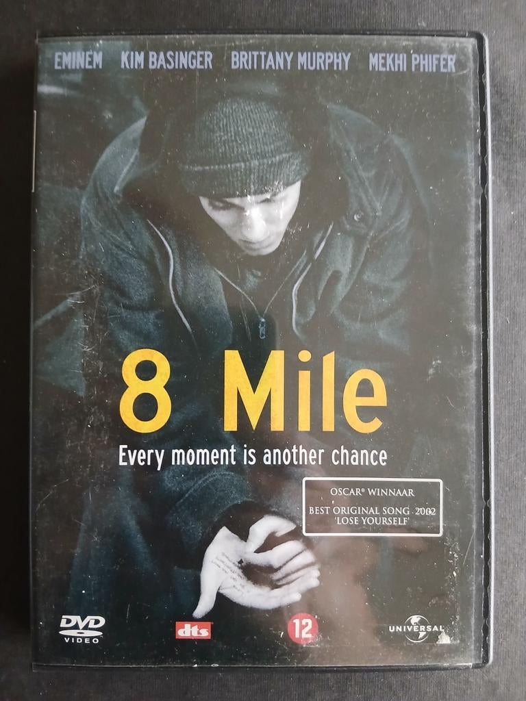 8 Mile (1997) Eminem , Kim Basinger, À partir de 12 ans, Enlèvement ou Envoi