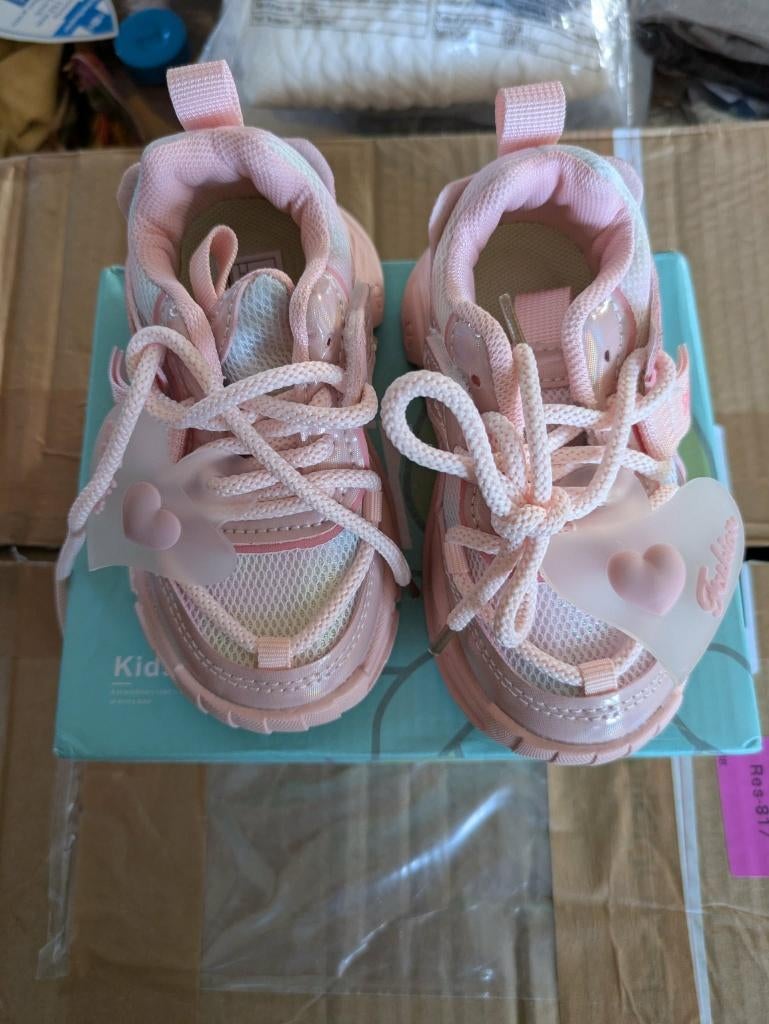 Lot vêtements, baskets et accessoires "girly" T 2-3 ans NEUF, Enlèvement ou Envoi, Neuf, Fille, Ensemble