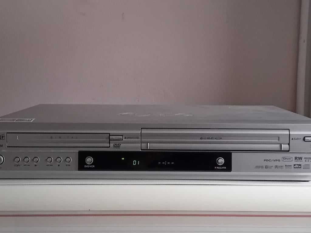 LG V8706M | Magnétoscope DVD/VHS combiné, Enlèvement ou Envoi, Reconditionné, Lecteur ou enregistreur VHS