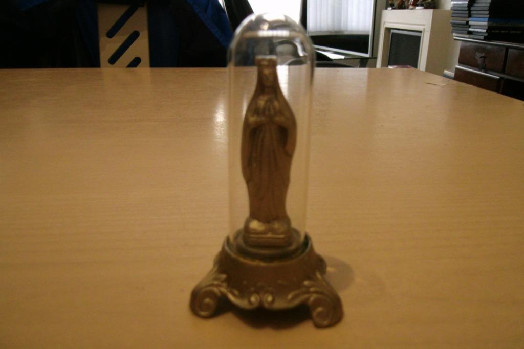 maria beeldje, Enlèvement