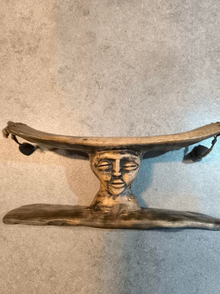 Afrikaanse neksteun, Enlèvement