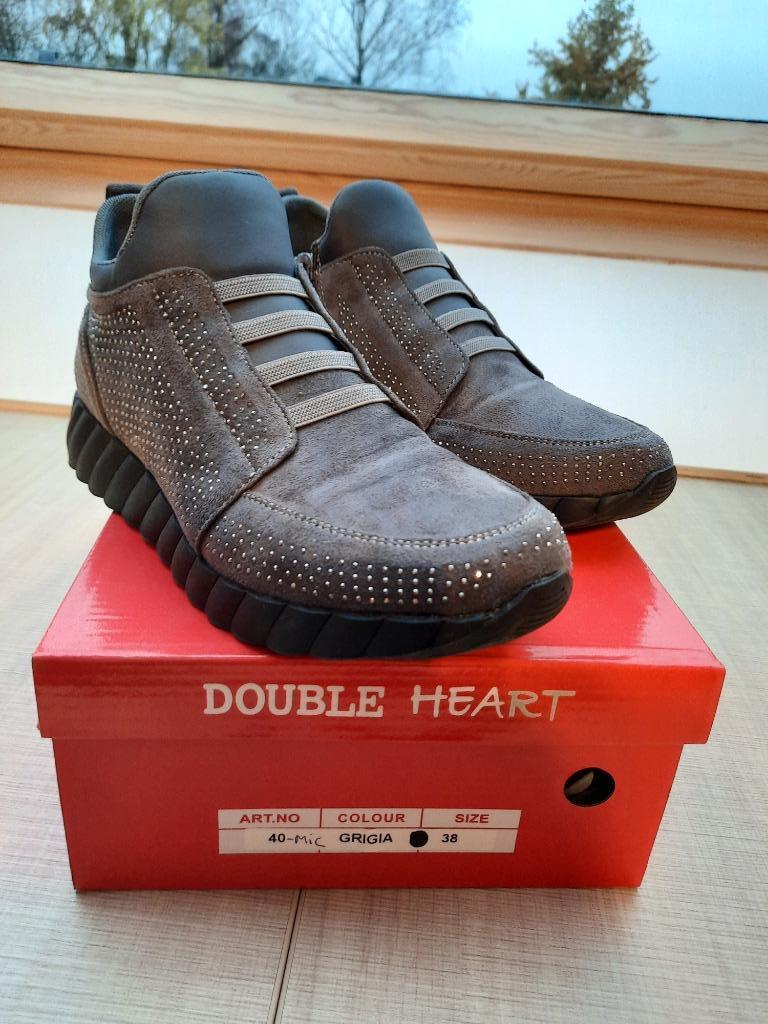Sneakers double heart maat 38, Kleding | Dames, Double heart, Ophalen of Verzenden, Sneakers, Grijs