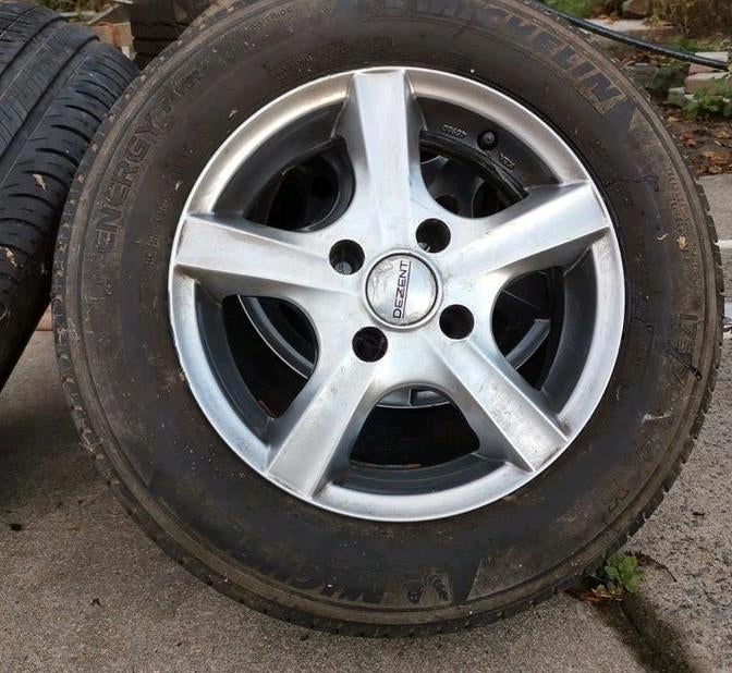 Allu velgen plus banden., Auto-onderdelen, Banden en Velgen, Ophalen of Verzenden, Gebruikt, Band(en)