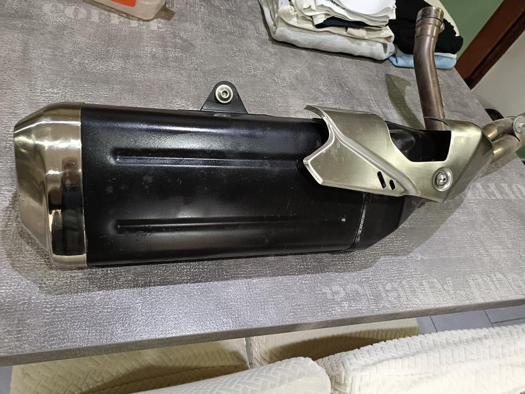 Pot d'échappement d'origine pour Suzuki V-Strom 650, Motos, Enlèvement