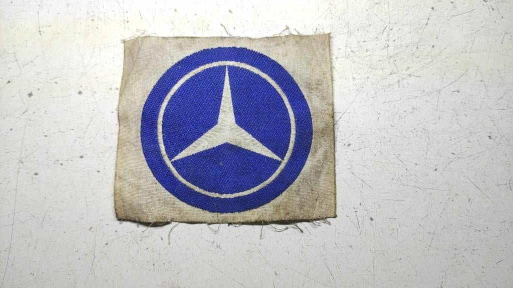Mercedes badge, Ophalen, Zo goed als nieuw